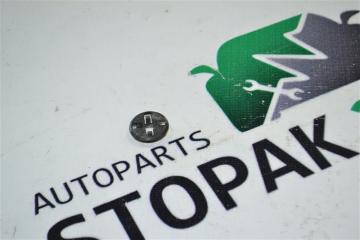 Кронштейн опоры капота Toyota Corolla Runx 2003