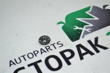 Кронштейн опоры капота Toyota Corolla 2000