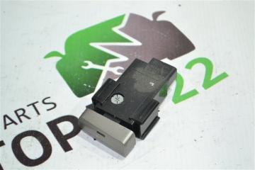 Кнопка включения кондиционера Toyota Fielder 2005 контрактная Кнопка включения кондиционера Toyota Fielder 2005