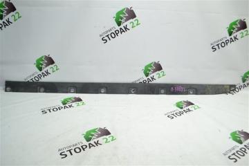 Накладка под порог левая Toyota Corolla 2004 контрактная Накладка под порог левая Toyota Corolla 2004