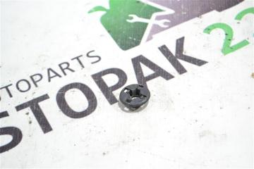 Кронштейн опоры капота Toyota Corolla Runx 2002