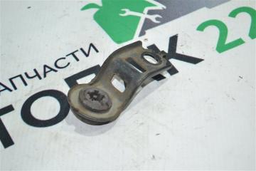 Крепление радиатора охлаждения Toyota Corolla Runx 2005