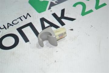 Крепление солнцезащитного козырька Toyota Corolla Runx 2005