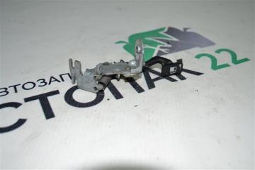 Ручка открывания лючка бензобака Toyota Allex 2004