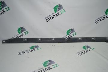 Накладка под порог левая Toyota Corolla 2002 контрактная Накладка под порог левая Toyota Corolla 2002