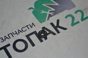 Кронштейн опоры капота Toyota Fielder 2001