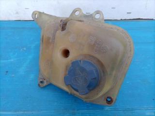 Бачок расширительный Audi 80 Б/У Бачок расширительный Audi 80