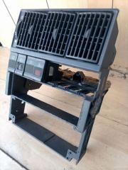 Запчасть консоль центральная Audi 80 1991-1996