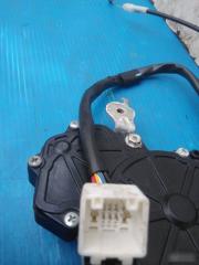 Замок двери задний правый LS460