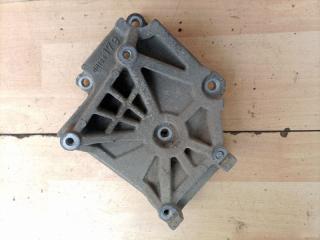 Кронштейн компрессора кондиционера Mitsubishi Lancer 9 Б/У Кронштейн компрессора кондиционера Mitsubishi Lancer 9