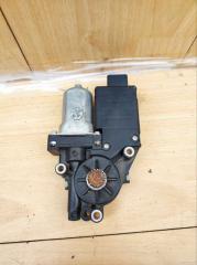 Моторчик люка Mitsubishi Outlander XL