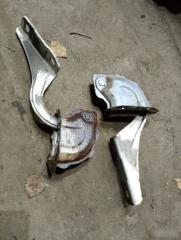 Запчасть петли капота Mitsubishi Pajero 2 1991-1997