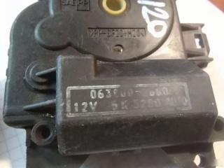 Сервопривод заслонки отопителя Land Cruiser Prado 120 Сервопривод заслонки отопителя Land Cruiser Prado 120
