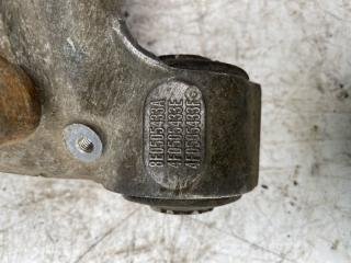 Кулак задний левый A6