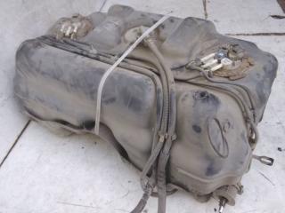 Запчасть бензобак Saturn Vue 1 2001-2007