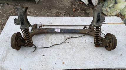 Балка подвески задняя Audi 80