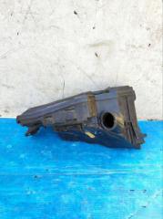 Корпус блока предохранителей Lexus LS460 2006-2009