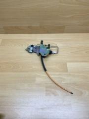 Запчасть замок лючка бензобака Volkswagen Golf 2