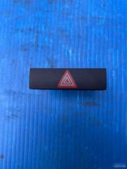 Кнопка аварийной сигнализации Audi A6