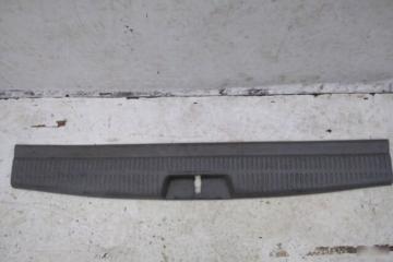 Кожух замка багажника Dodge Caravan 3 1995-2000