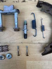 Механизм ручного тормоза задний левый LS460 2006-2009