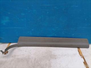 Запчасть накладка порога передняя правая Mitsubishi Galant 8