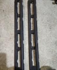 Запчасть накладка салазок сиденья Dodge Caravan 3 1995-2000