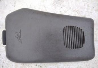 Запчасть обшивка багажника задняя левая Dodge Caravan 3