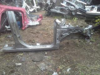 Запчасть четверть передний правый Mitsubishi Outlander XL 2005-2009