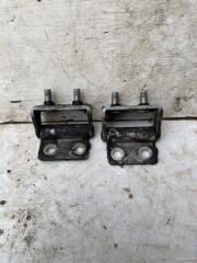 Запчасть петля крышки багажника Mitsubishi Grandis 2003-2011