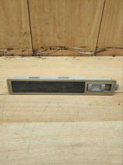 Плафон освещения салона Audi A8 Б/У Плафон освещения салона Audi A8