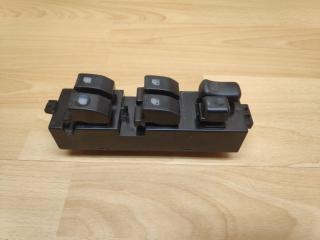 Блок управления стеклоподъемниками передний левый Mitsubishi Pajero 2