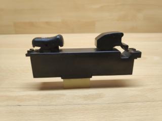 Блок управления стеклоподъемниками передний правый Mitsubishi Pajero 2