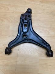 Рычаг нижний передний левый 80 B4 B4