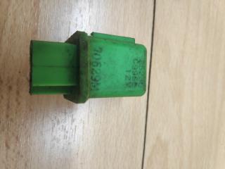 Реле топливного насоса Nissan Primera