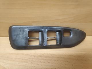 Накладка блока управления стеклоподъемниками Mitsubishi Lancer 9 2006