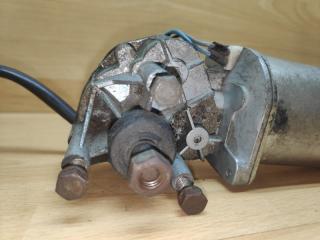 Моторчик стеклоочистителя передний Megane 1