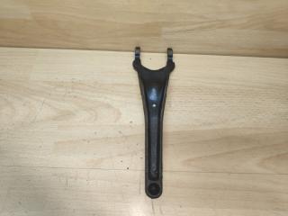 Вилка сцепления Mitsubishi Lancer 9