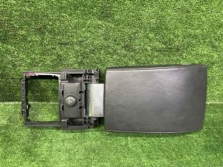 Запчасть крышка бардачка между сиденьями VOLVO S80 2 008