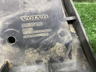 Крепление бампера переднее правое V60 2 011 FW48 B4164T