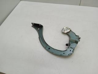 Петля крышки багажника левая Renault Symbol 2004