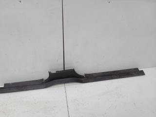 Запчасть накладка порога левая Land Rover Discovery 3 2008