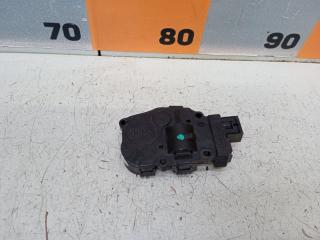 Фото запчасти моторчик заслонки отопителя Mercedes-Benz M-Class 2005-2008 Б/У запчасть Запчасть моторчик заслонки отопителя Mercedes-Benz M-Class 2005-2008