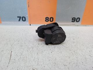 Фото запчасти моторчик заслонки отопителя Land Rover Range Rover 3 2002-2010 Б/У запчасть Запчасть моторчик заслонки отопителя Land Rover Range Rover 3 2002-2010