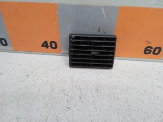 Запчасть дефлектор воздушный Audi 80 1988