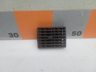 Фото запчасти дефлектор воздушный Audi 80 1988 Б/У запчасть Запчасть дефлектор воздушный Audi 80 1988