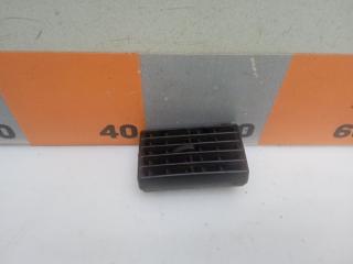 Фото запчасти дефлектор воздушный Audi 80 1988 Б/У запчасть Запчасть дефлектор воздушный Audi 80 1988