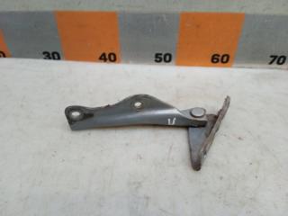 Фото запчасти петля капота правая Subaru Legacy 2000 Б/У запчасть Запчасть петля капота правая Subaru Legacy 2000