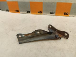 Фото запчасти петля капота левая Subaru Outback 1999 Б/У запчасть Запчасть петля капота левая Subaru Outback 1999