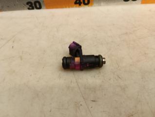 Запчасть форсунка топливная Skoda Fabia